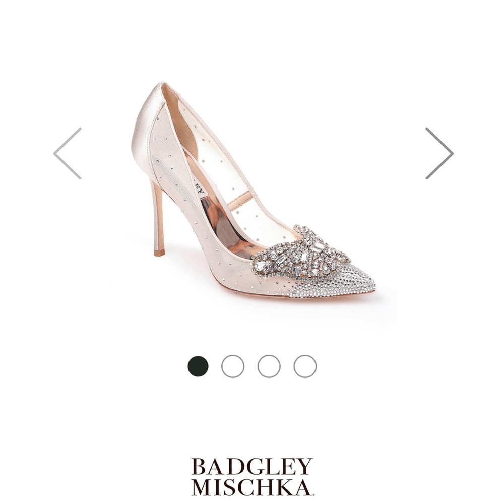 Badgley Mischka Embellished Pump